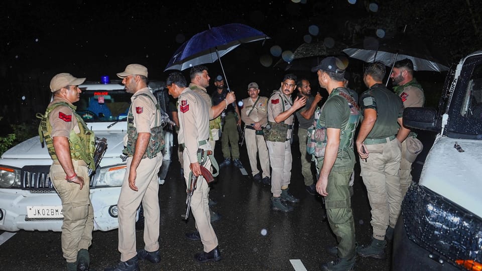 Jammu nagrota ied found follow up: Two and a half kg IED recovered in Nagrota timer was also fitted