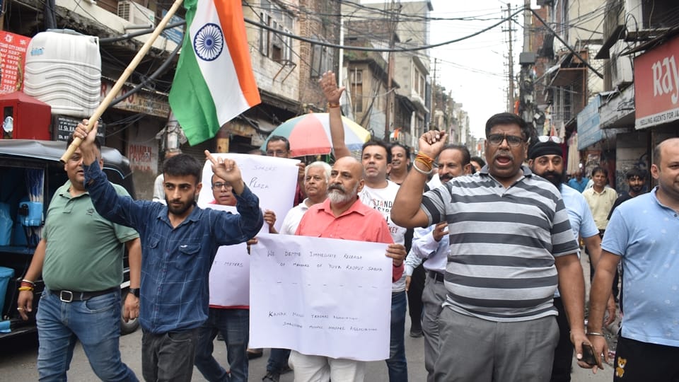 jammu Saror toll plaza row Protests at various places in Jammu scuffle with police at Tawi bridge