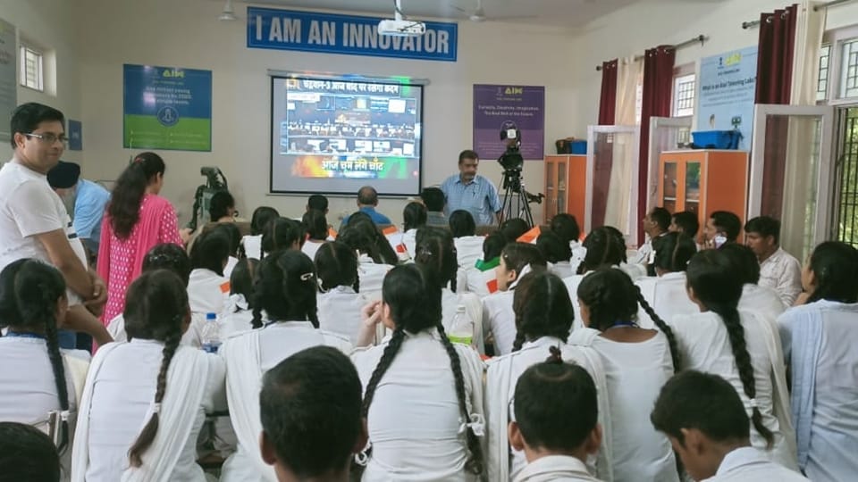 Chandrayaan3 landing: special prayer to organize Rameswaram temple jammu live telecaste in school