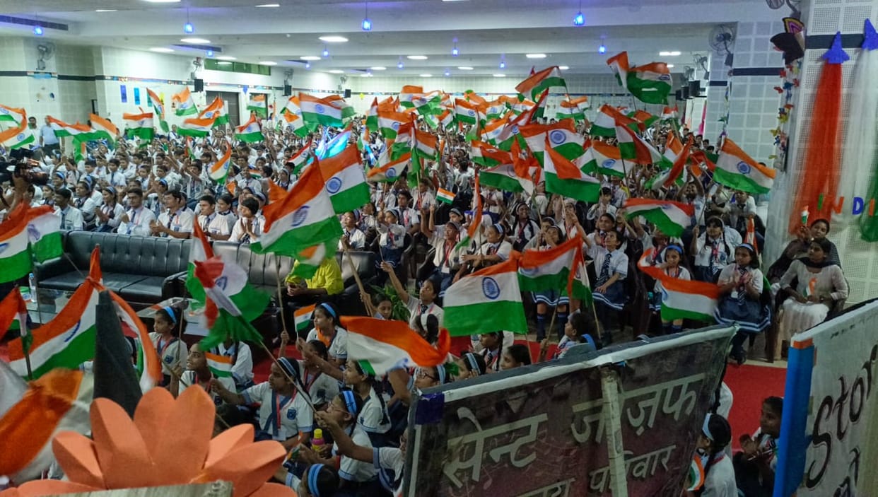 Mission Chandrayaan-3: Over two crore students witnessed the landing in UP