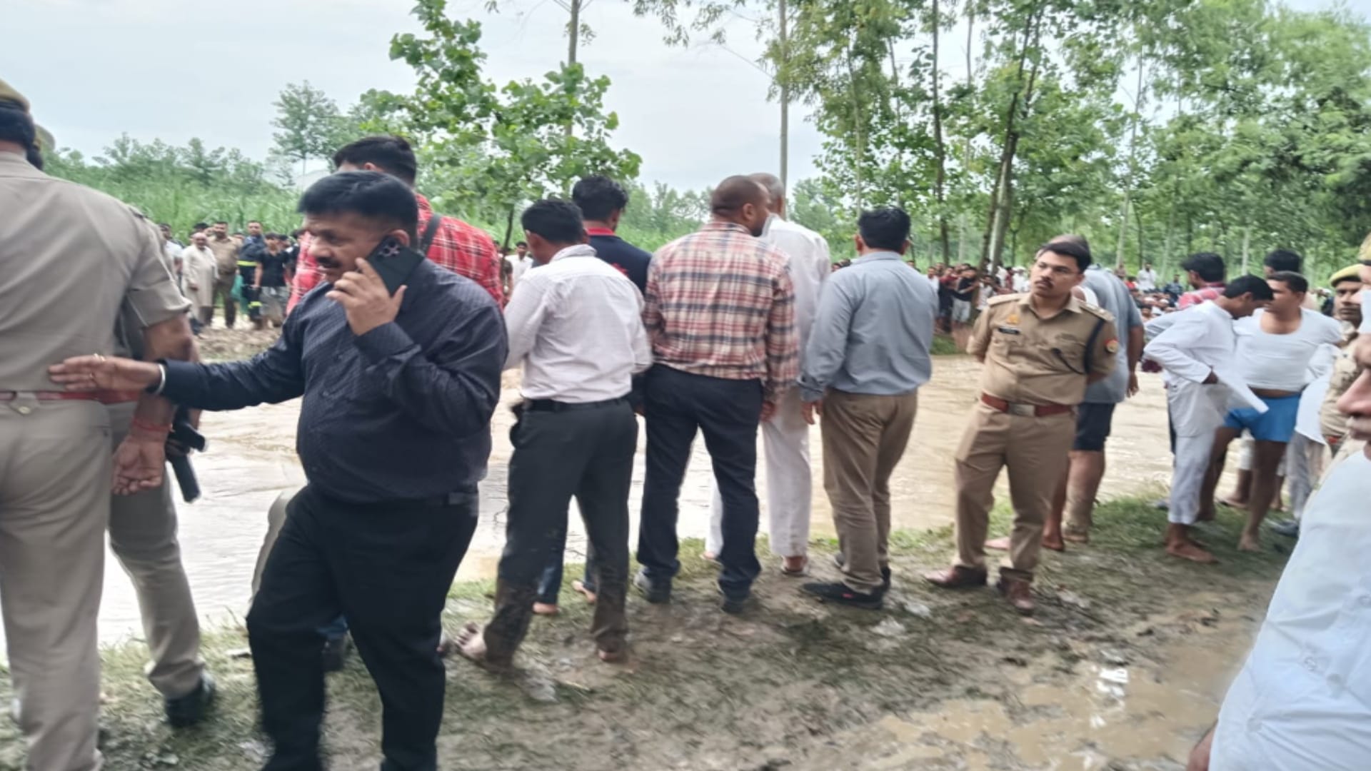 Saharanpur: Four have died in tractor trolley accident, 20 people injured and six missing