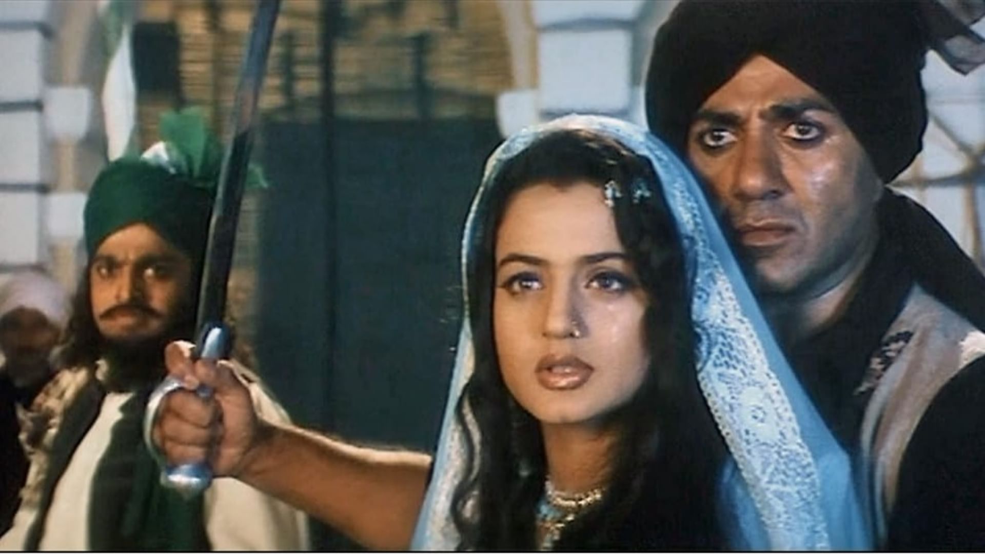 Film Gadar Ek Prem Katha Full Picture सनी देओल Gadar Ek - Main Image