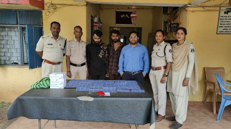 Jagdalpur News: स्कूल के पास बेचते थे नशीली दवाएं, पुलिस ने दो आरोपियों को पकड़ा