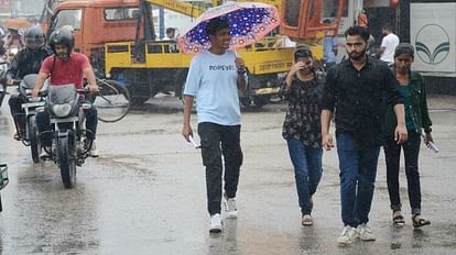 school closed due to heavy rain in bareilly