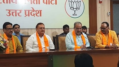 Former MLA umesh pandey joins BJP in Lucknow.