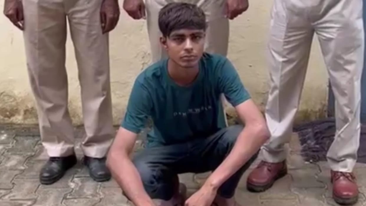 Alwar Crime Two youths were rescued from clutches of miscreants one accused of robbery gang arrested