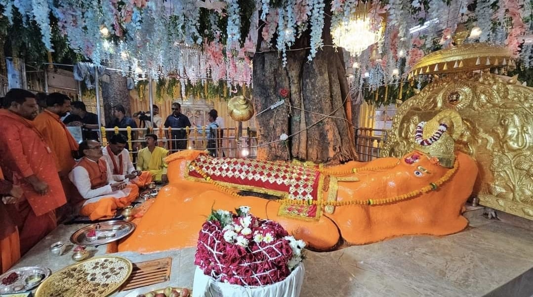 जामसांवली के हनुमान मंदिर में मुख्यमंत्री ने भूमिपूजन किया।