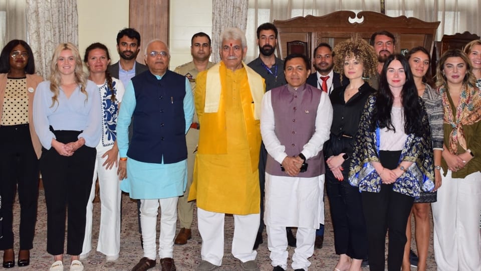 ICCR Program: Young leaders of nine democratic countries interacted with lg Manoj Sinha