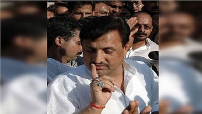 UP :पूर्व मंत्री अमरमणि त्रिपाठी के खिलाफ कुर्की का नोटिस, कोर्ट ने पुलिस पर की तल्ख टिप्पणी Former minister Amarmani appears in Basti kidnapping case Attachment notice issued