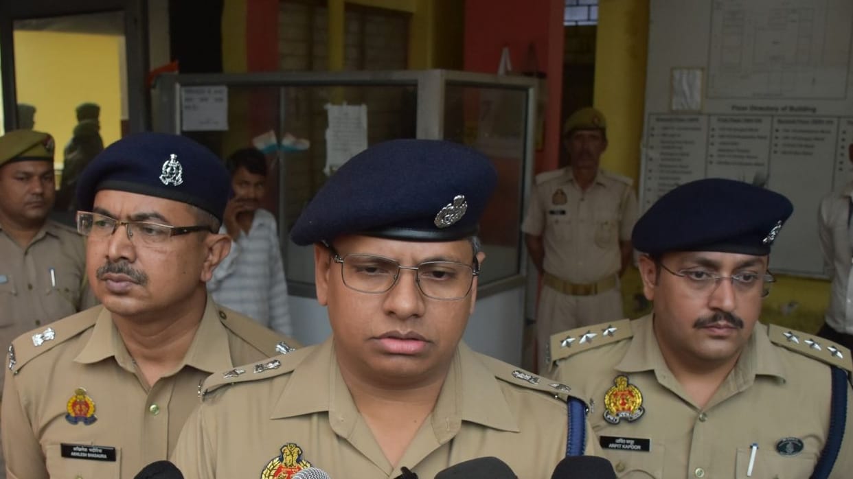 Arrested for supplying weapons  shooters of Anuj murder case, reward25 thousand was declared clerk