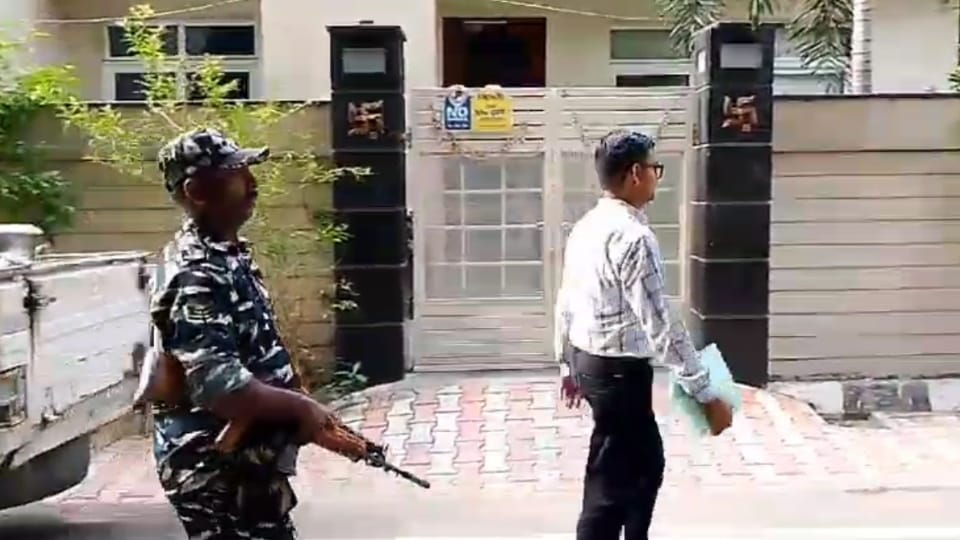 ED raid at office and House of former cabinet minister Bharat Bhushan Ashu in Ludhiana