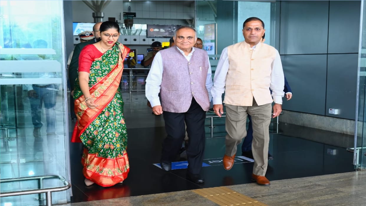 Election Commission of India officials reached Raipur: will review  preparations for assembly elections