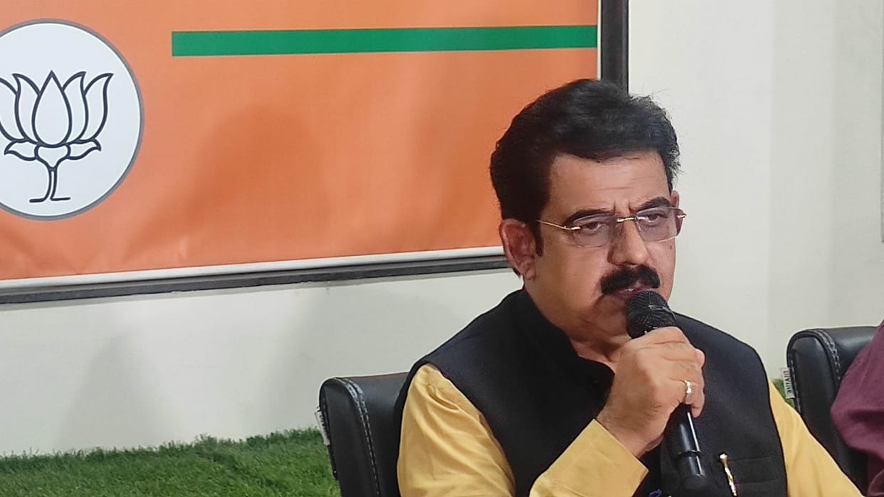 MP Shankar Lalwani said only government and administration cannot stop drugs, public awareness is necessary