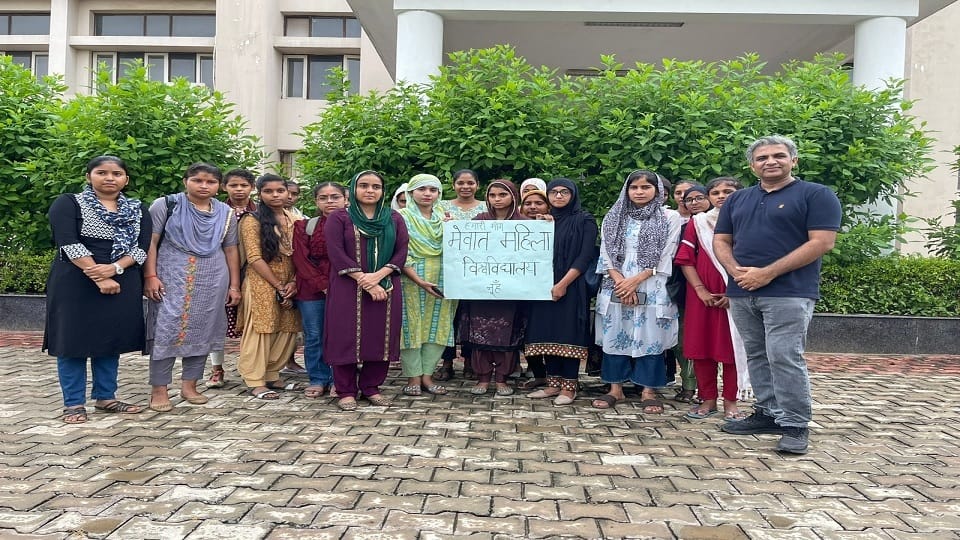 Haryana: Students took up task of establishing university in Nuh, postcards being written to PM
