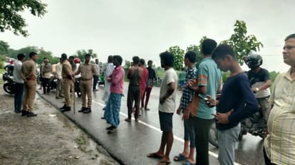 Azamgarh Crime: Body of eunuch found hanging from tree with the help of scarf, police engaged in investigation