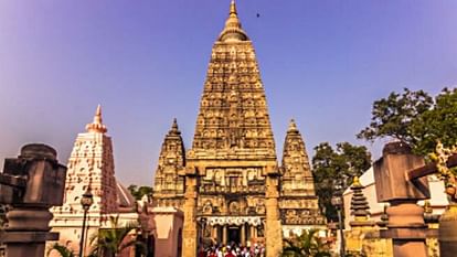 Religious tourist place of baudh dharm bodhgaya bihar news, firing in mahabodhi temple, policeman died