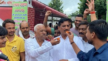 Celebration on order of release of former minister Amarmani Tripathi