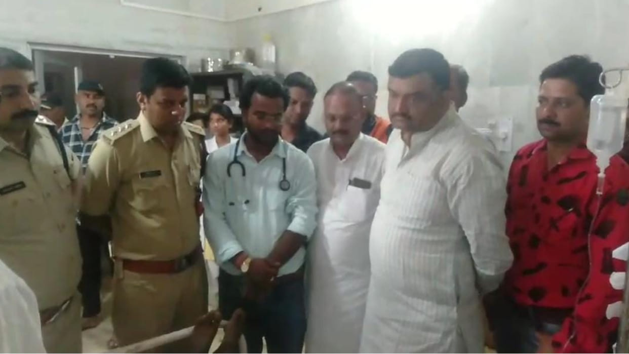 MP Three killed in bus and bike collision more than 12 people victims of accident treatment in hospital