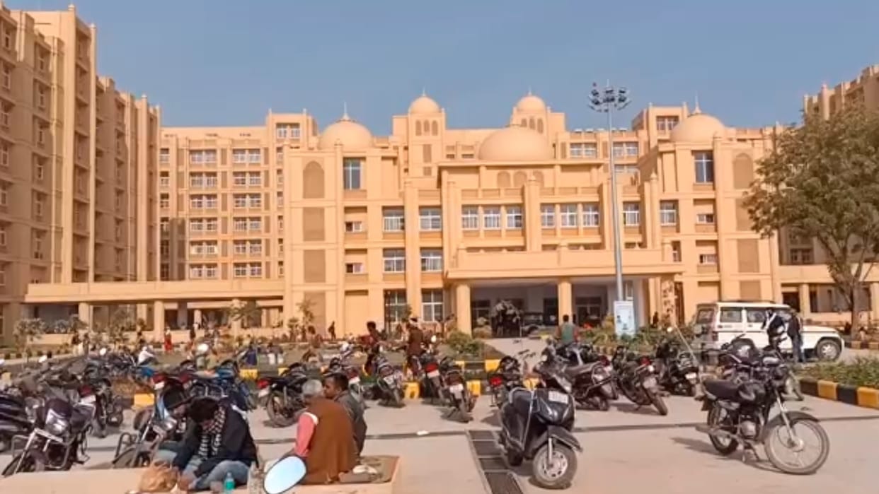 MP News: Strange order of Dean of Gwalior Medical College, take permission before sending serious patients