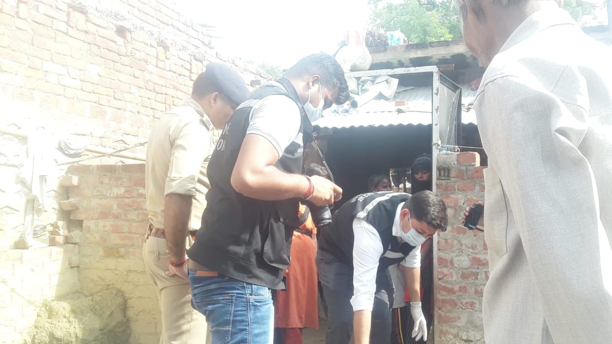 Dead body of an old man found on the roadside, had gone to the mandi to do palladari, money and mobile also mi