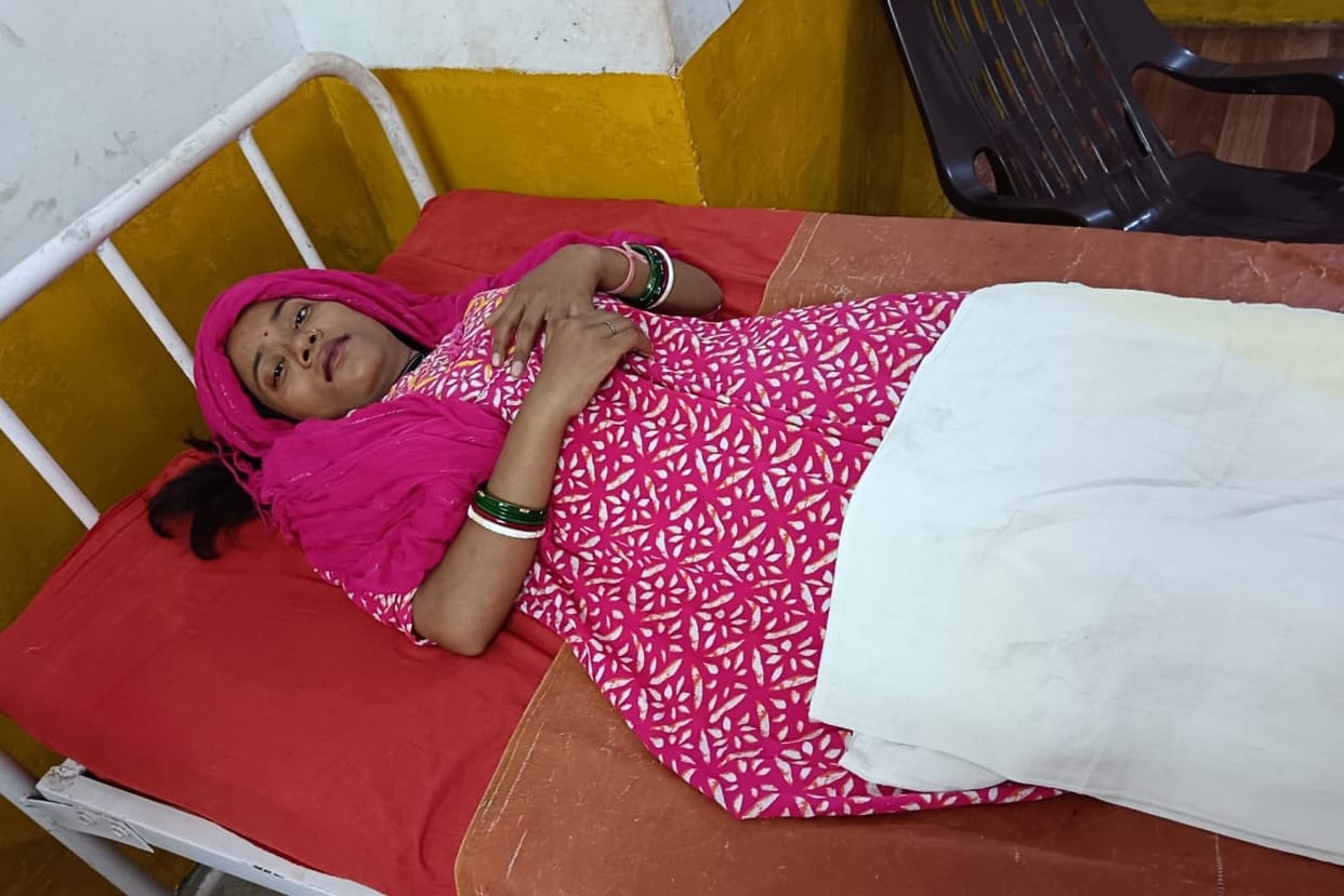 Delivery of woman in bus: pregnant gave birth to a daughter, death in a while, maternity treatment continues i