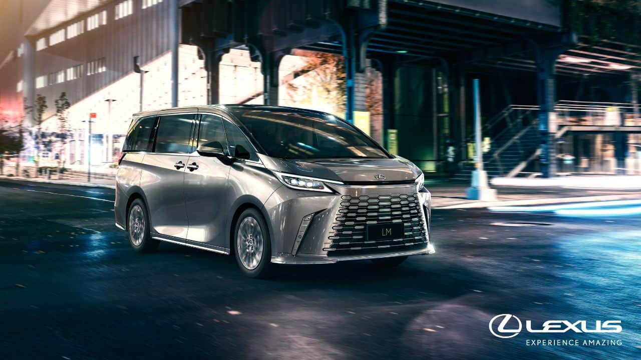 Luxury Carmakers Expect sales momentum to continue in Festive Season 2023 Claims Report