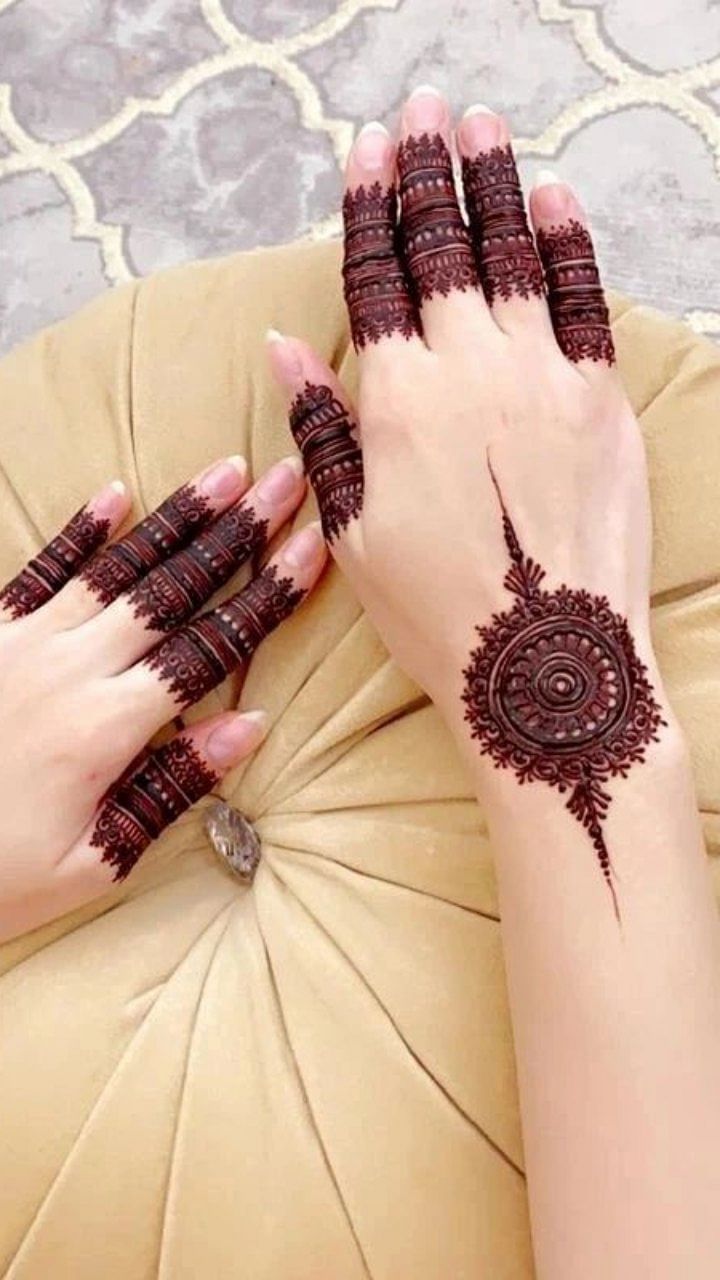 Eid Special Mehndi Design: ईद पर इन डिजाइन के साथ करें लुक कंप्लीट
