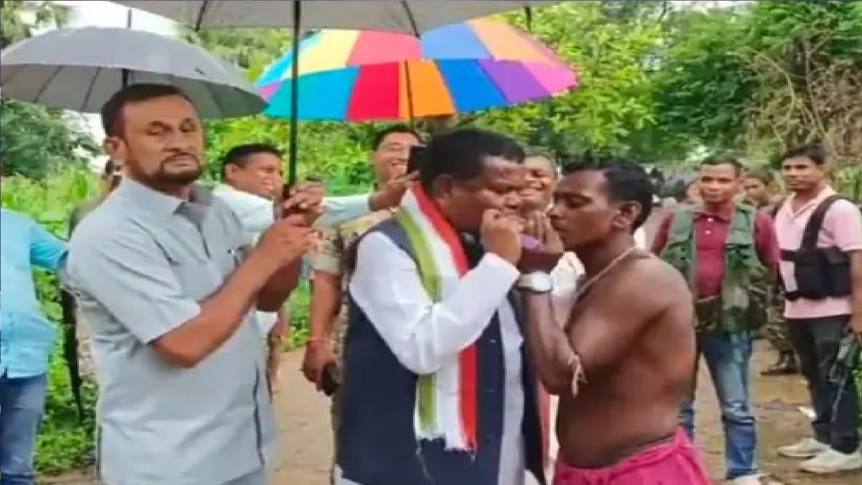CG cabinet minister kawasi lakhma smoking beedi goes viral video