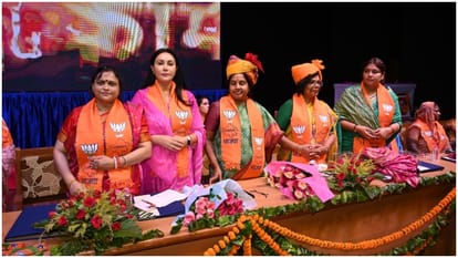 भाजपा महिला संभाग स्तरीय प्रतिनिधि सम्मेलन का आयोजन।