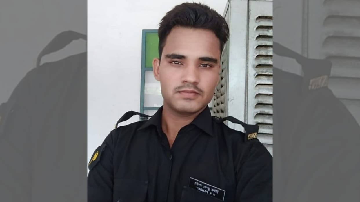MP News: Satna's son martyred while on duty in Ladakh, injured after bus fell into ditch, died in Delhi
