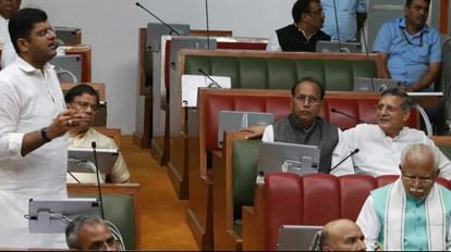 Haryana Monsoon Session: बाढ़ पर विपक्ष ने सरकार को घेरा, डिप्टी सीएम बोले- यह प्राकृतिक आपदा थी Opposition parties surrounded Haryana government in the assembly on floods