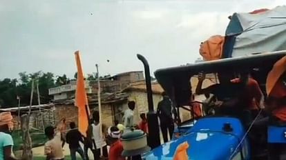 Bihar: रक्सौल अनुमंडल में दो दिन के लिए इंटरनेट सेवा बंद; महावीरी झंडा विवाद पर कुछ लोग भड़का रहे थे भावनाएं Internet service stopped for two days in Raxaul subdivision of Motihari in Bihar; Mahaviri Flag Controversy