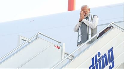 PM Modi meeting with Isro scientist in Bengaluru After success of Chandrayaan 3 News update