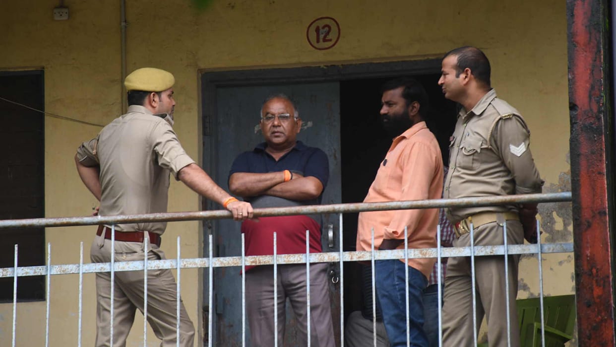 amarmani tripathi supporter Spent whole day in hope of release