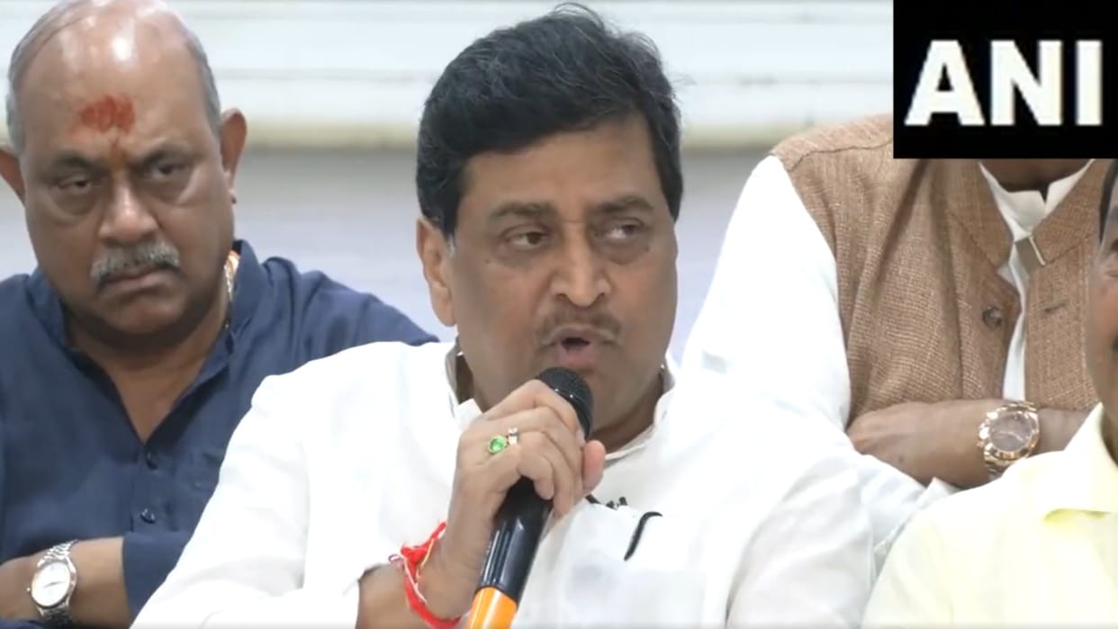 Maharashtra: Ashok Chavan said opposition parties meeting will be held on September 1 decision on common logo