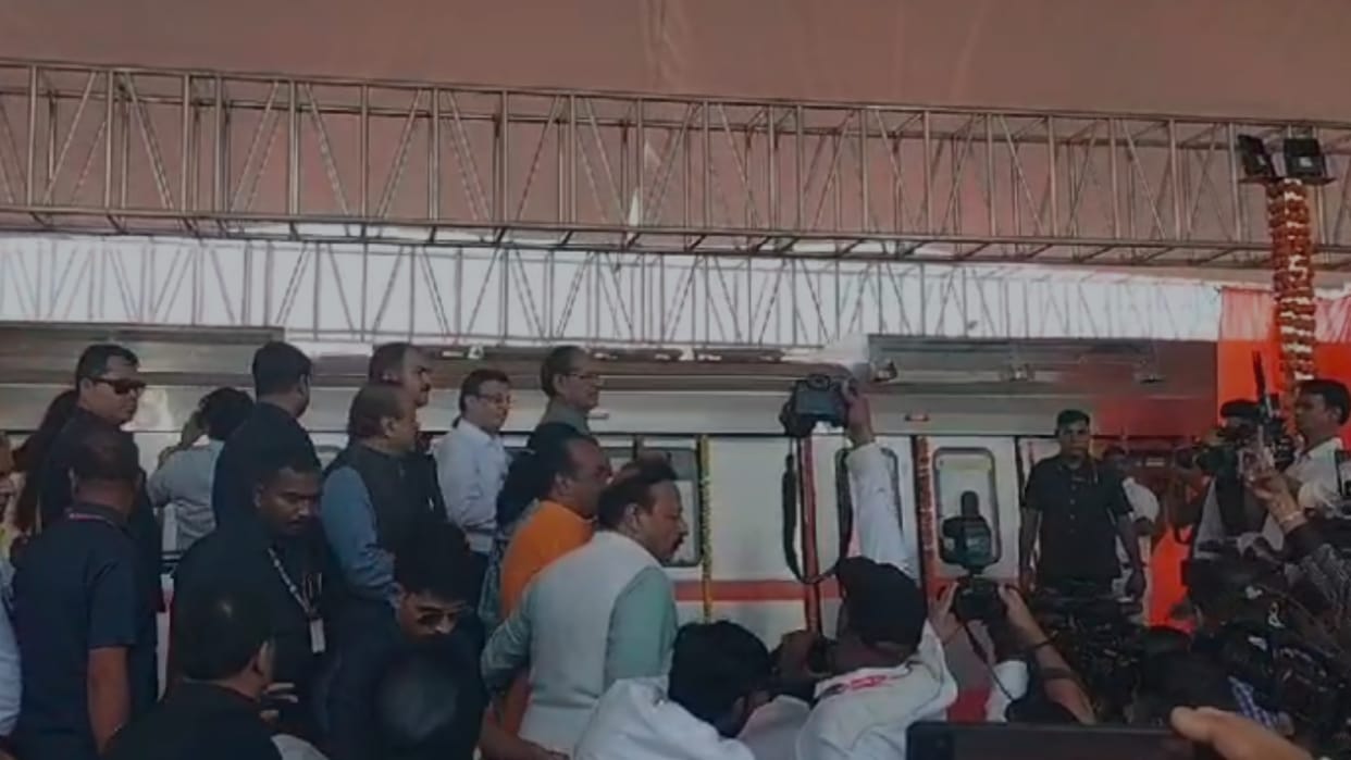MP Metro Project: Today CM Shivraj will unveil the metro model coach