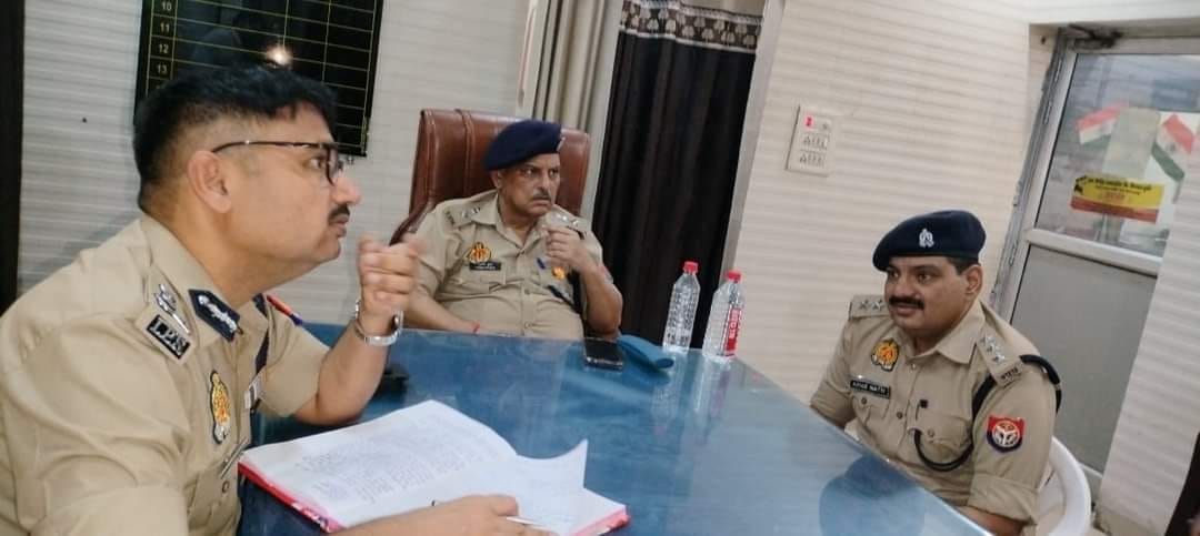 Police commissioner reached Chakeri police station, emphasized on Operation Drishti, said give example of bett