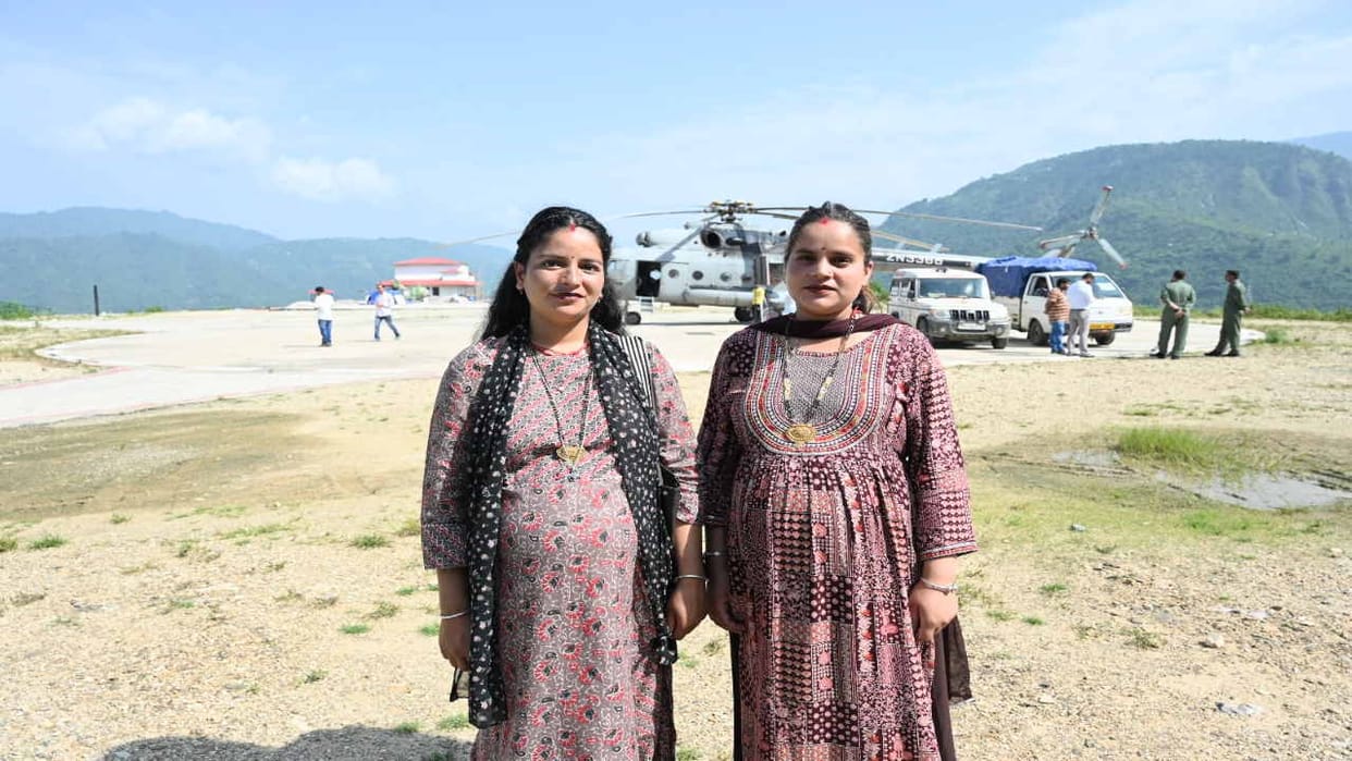 Mandi News: Two pregnant women were airlifted from Balichowki to Mandi Hospital