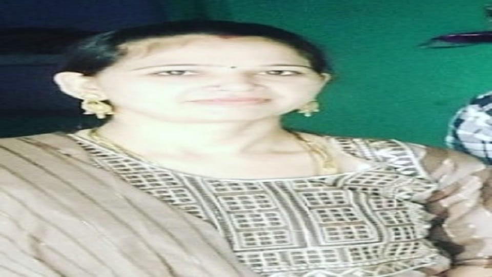 Suspicious death of mother giving birth to son
