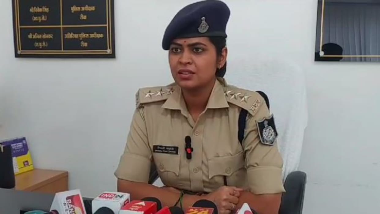 Rewa Crime condition of a young man returning home after elebrating his birthday is serious