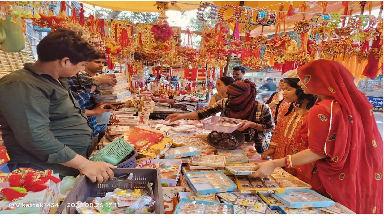 Ajmer See the pictures of the beautiful market decorated with rakhis Decorated market on Raksha Bandhan