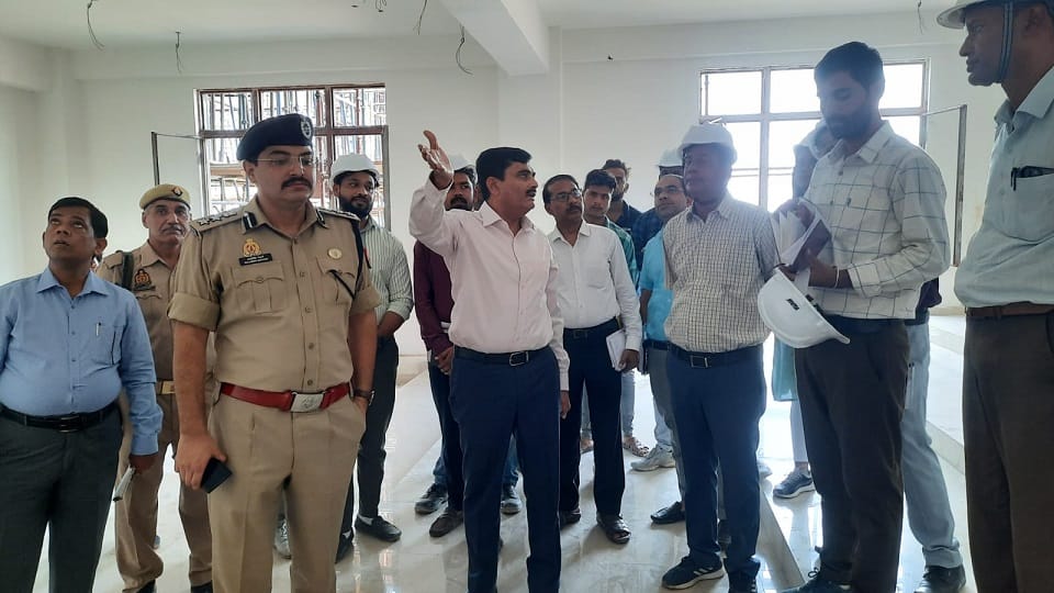DM inspected Raja Mahendra Pratap Singh University campus