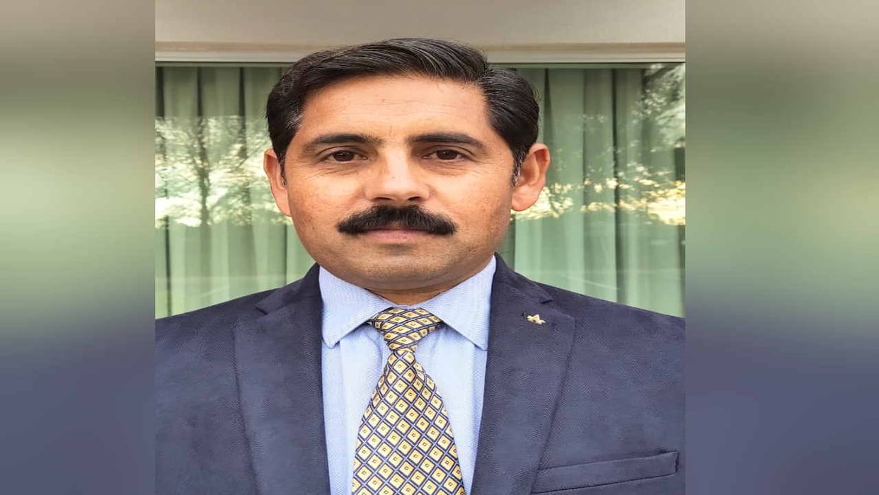 Kangra's Vijay Kumar Dogra will get National Teacher Award
