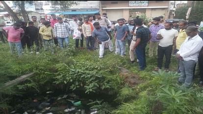 Ambikapur: Dead body of man and woman found in a well near Deputy CM's Palace