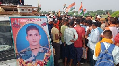 Army jawan's dead body being sent by private ambulance, relatives angry, Varanasi-Ghazipur highway jammed