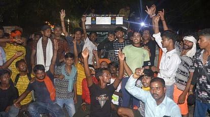 Antisocial elements pelted stones at Kanwariyas in Badaun