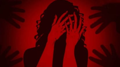 Jaunpur: कोचिंग में 10वीं छात्रा से शिक्षक रोज करता था छेड़खानी, खुलासे के बाद से है फरार teacher molest 10th class girl student daily in coaching in ajunpur absconding after revelation