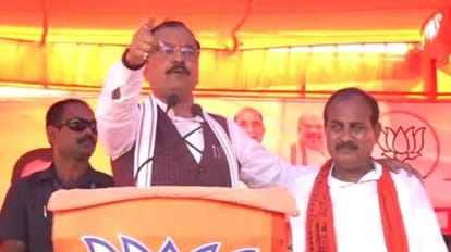 Ghosi Bypoll: चुनाव प्रचार में भाजपा ने दिखाई ताकत, डिप्टी सीएम केशव बोले- समर्थन की भीख मांगती दिख रही सपा Ghosi Bypoll 2023 BJP showed strength in campaign Deputy CM keshav prasad maurya rally