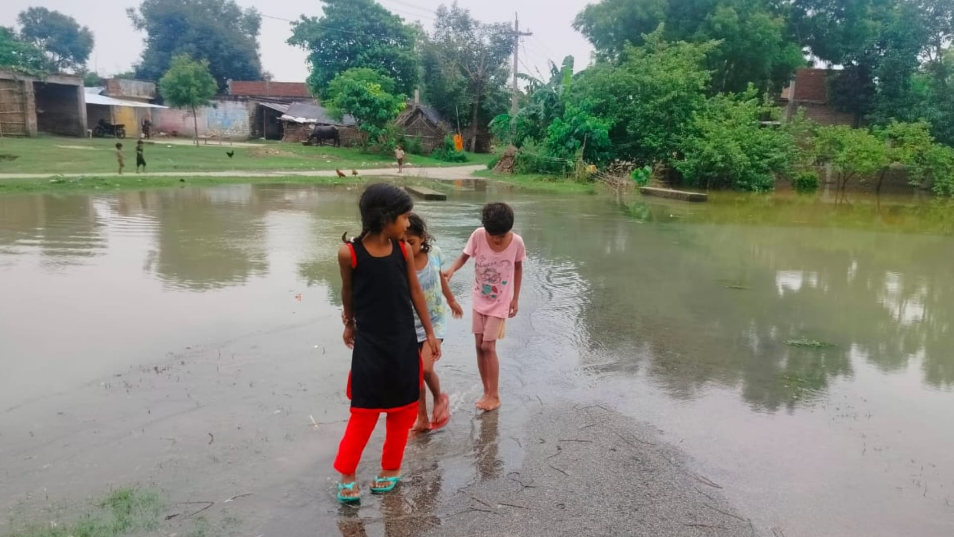 Flood like situation in many districts in Uttar Pradesh.