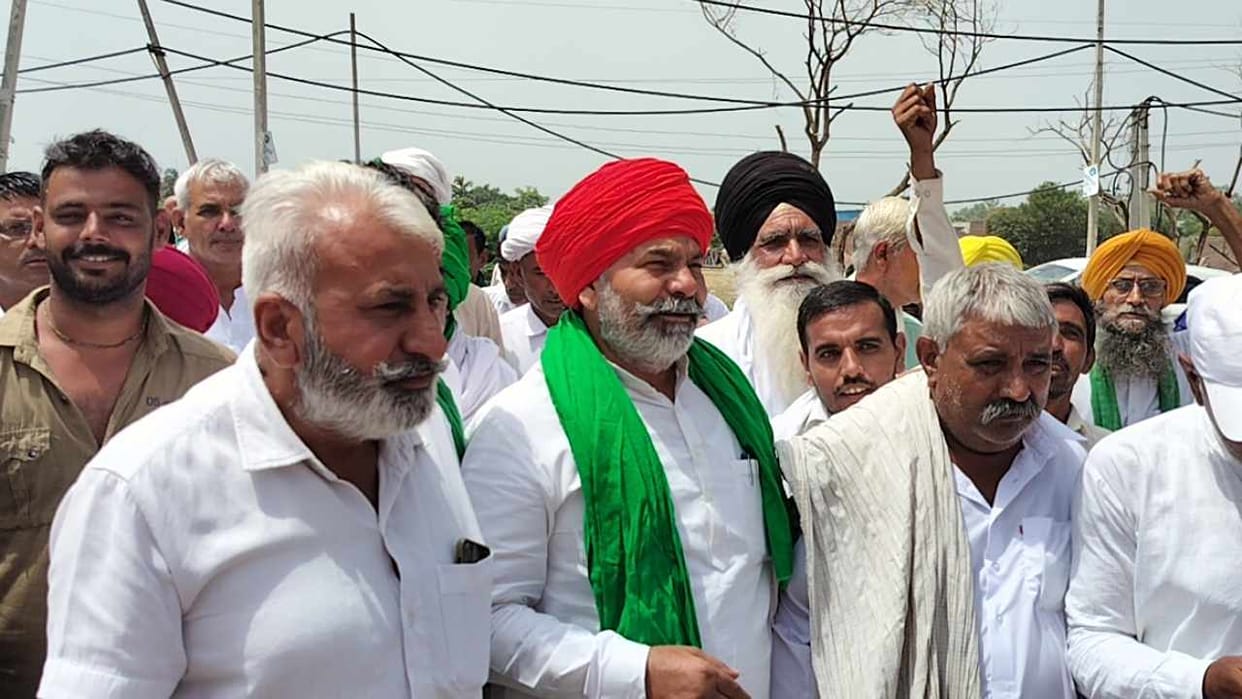 Farmer leader Rakesh Tikait reached Tohana of Haryana